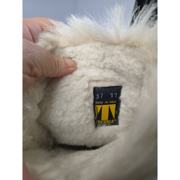 Tecnica Goat Fur Cream Mid Calf SnowBoots Leather Detail Embroidered Moose Sz 37 - Picture 9 of 9